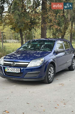 Хэтчбек Opel Astra 2005 в Звягеле