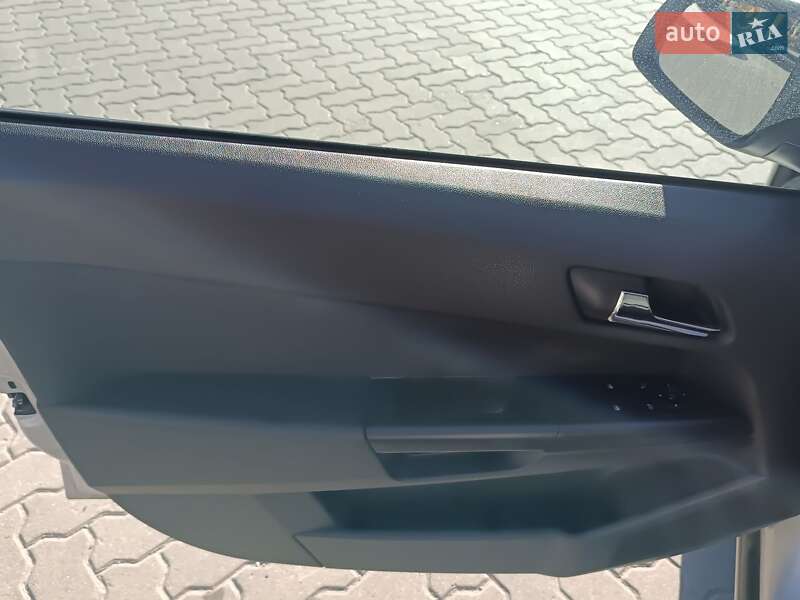 Хетчбек Opel Astra 2012 в Львові фото 20 Хетчбек Opel Astra 2012 в Львові