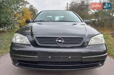 Седан Opel Astra 2008 в 