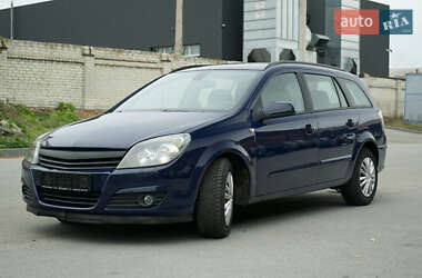 Универсал Opel Astra 2005 в Чернигове