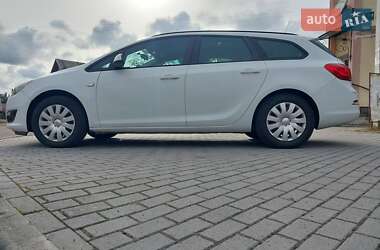 Универсал Opel Astra 2013 в Львове