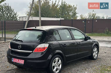 Хетчбек Opel Astra 2004 в  фото 13 Хетчбек Opel Astra 2004 в