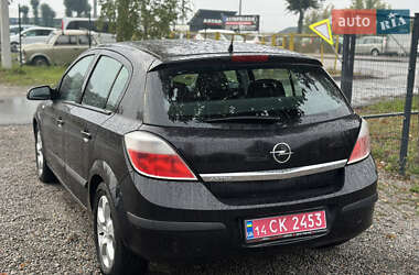 Хетчбек Opel Astra 2004 в  фото 15 Хетчбек Opel Astra 2004 в
