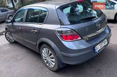 Хэтчбек Opel Astra 2007 в Киеве