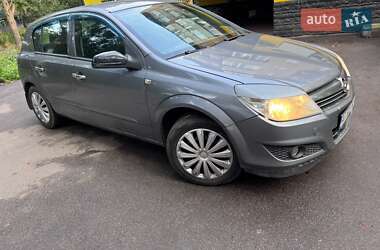 Хэтчбек Opel Astra 2007 в 
