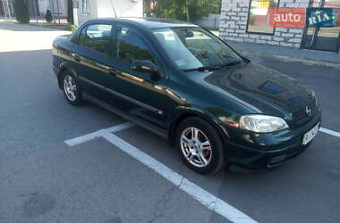 Седан Opel Astra 2000 в 