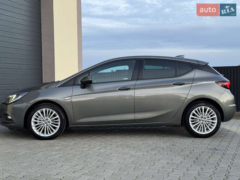 Хетчбек Opel Astra 2018 в Стрию