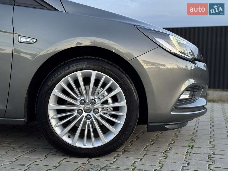 Хетчбек Opel Astra 2018 в Стрию