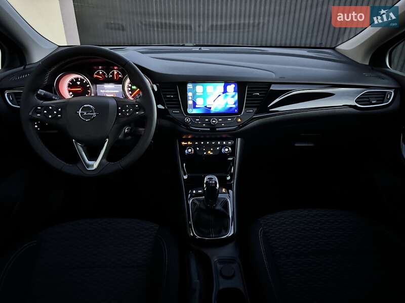 Хетчбек Opel Astra 2018 в Стрию