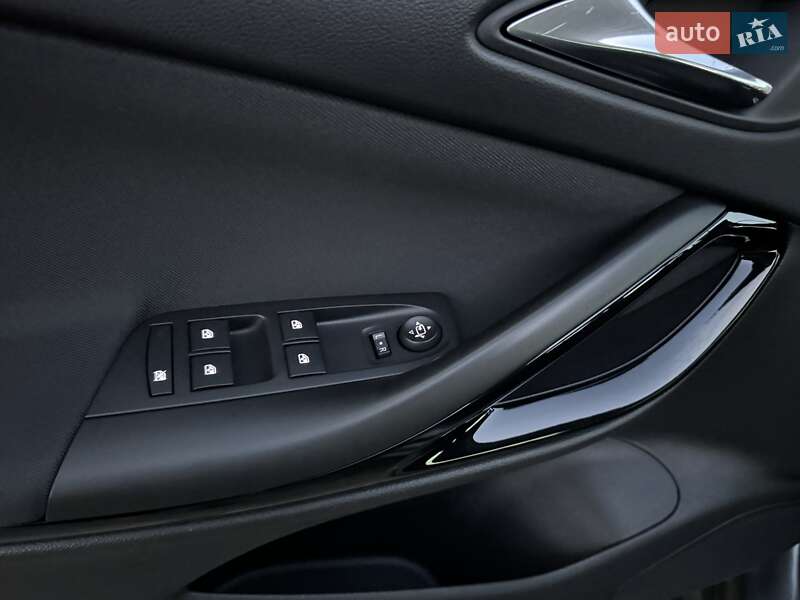 Хетчбек Opel Astra 2018 в Стрию