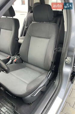 Универсал Opel Astra 2007 в 