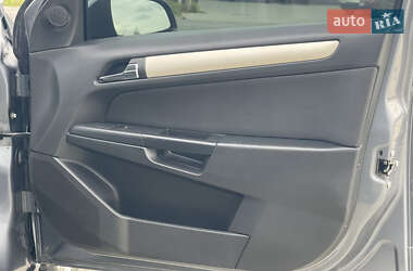 Универсал Opel Astra 2007 в 