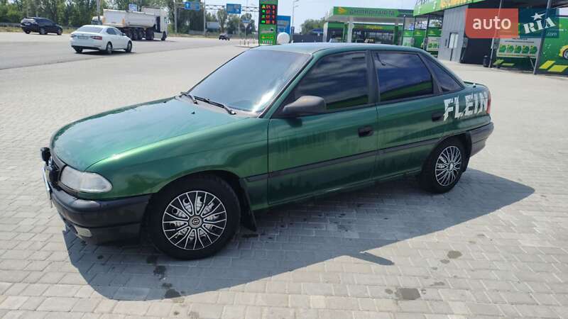 Седан Opel Astra 1998 в Днепре фото 9 Седан Opel Astra 1998 в Днепре