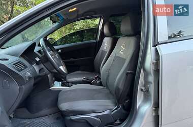 Универсал Opel Astra 2013 в 