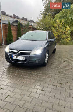 Хэтчбек Opel Astra 2006 в Коломые
