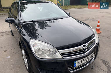 Универсал Opel Astra 2007 в Черкассах