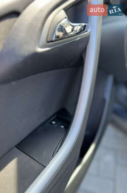 Универсал Opel Astra 2011 в 