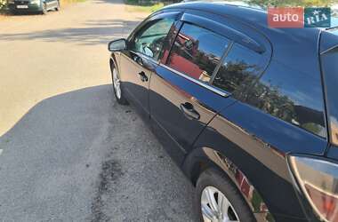 Хэтчбек Opel Astra 2008 в 