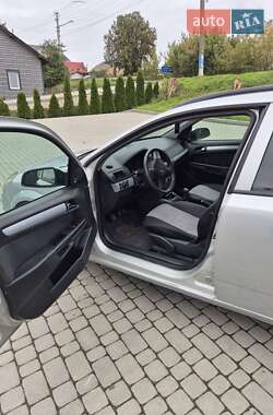 Универсал Opel Astra 2005 в 