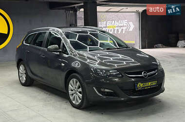 Универсал Opel Astra 2015 в Черновцах