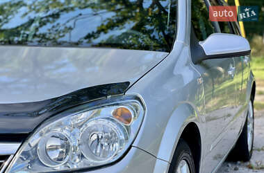 Универсал Opel Astra 2008 в 