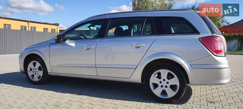 Универсал Opel Astra 2005 в Нововолынске фото 5 Универсал Opel Astra 2005 в Нововолынске