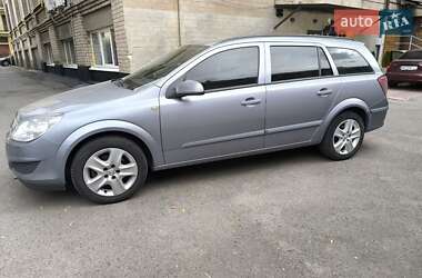 Универсал Opel Astra 2009 в Днепре