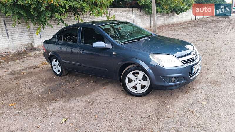 Седан Opel Astra 2008 в Чернигове фото 5 Седан Opel Astra 2008 в Чернигове