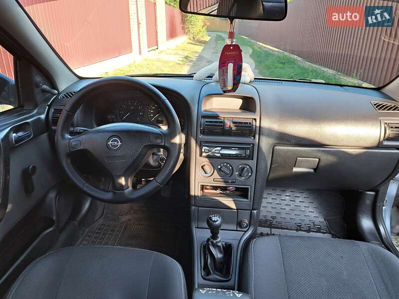 Седан Opel Astra 2008 в Києві фото 4 Седан Opel Astra 2008 в Києві