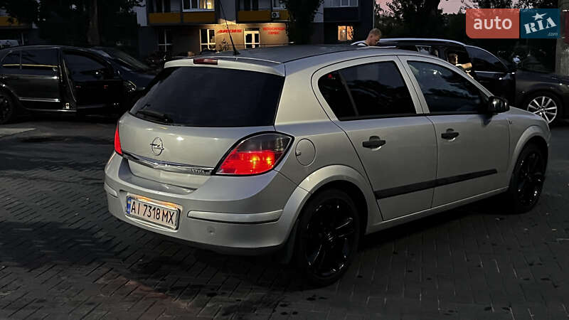 Хэтчбек Opel Astra 2008 в Вышгороде фото 4 Хэтчбек Opel Astra 2008 в Вышгороде