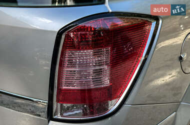 Универсал Opel Astra 2009 в 