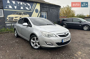 Хэтчбек Opel Astra 2010 в 