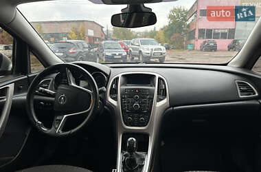 Хэтчбек Opel Astra 2010 в 