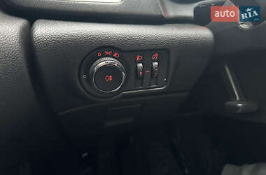 Хэтчбек Opel Astra 2010 в 