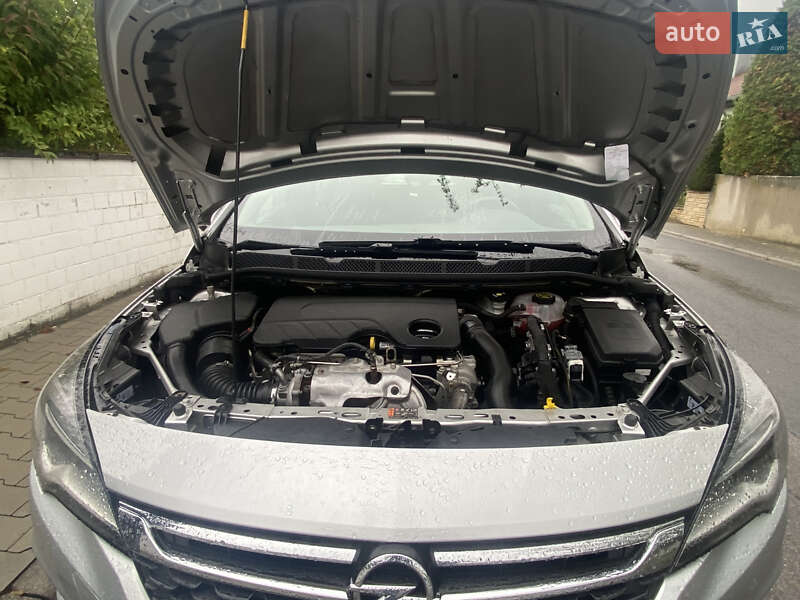 Универсал Opel Astra 2018 в Здолбунове