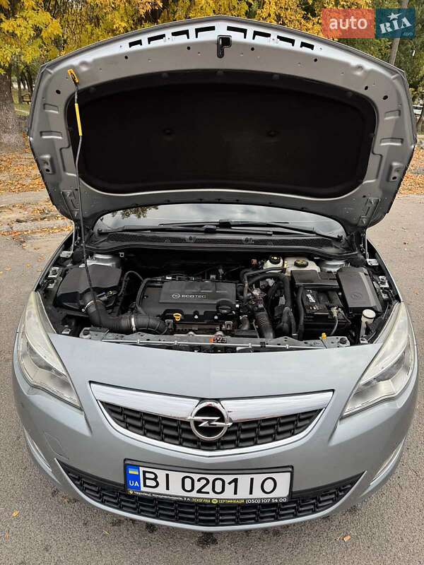 Универсал Opel Astra 2011 в Кобеляках фото 10 Универсал Opel Astra 2011 в Кобеляках