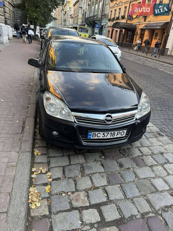Хетчбек Opel Astra 2007 в Львові