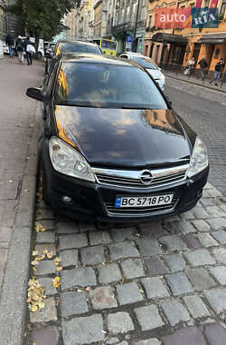 Хэтчбек Opel Astra 2007 в 