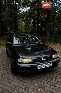 Універсал Opel Astra 1997 в Трускавці