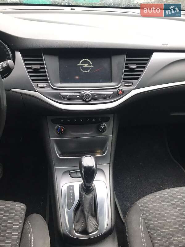 Универсал Opel Astra 2018 в Новоархангельске