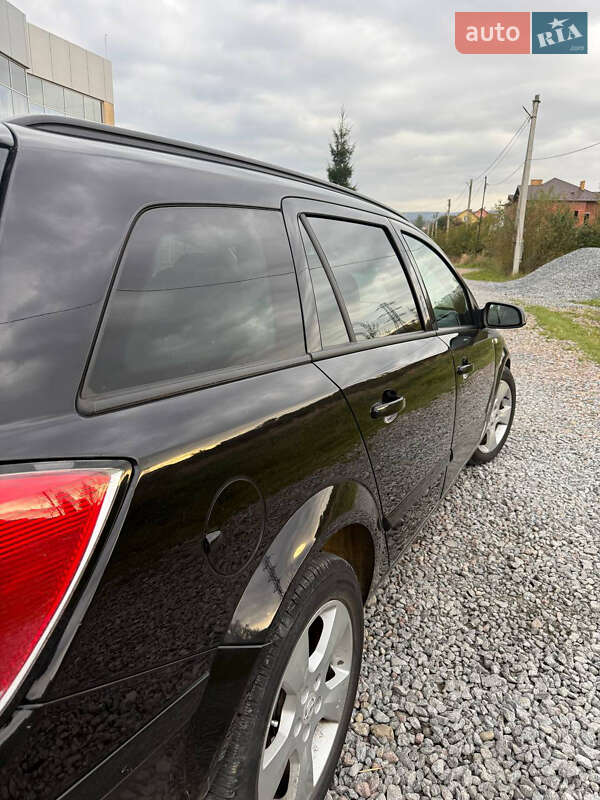 Универсал Opel Astra 2008 в Трускавце
