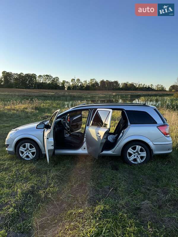 Універсал Opel Astra 2009 в Звягелі фото 12 Універсал Opel Astra 2009 в Звягелі