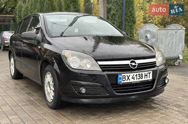 Хэтчбек Opel Astra 2006 в 