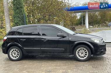 Хэтчбек Opel Astra 2006 в 