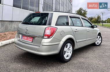 Универсал Opel Astra 2007 в 