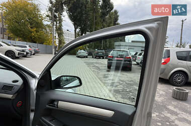 Универсал Opel Astra 2007 в 