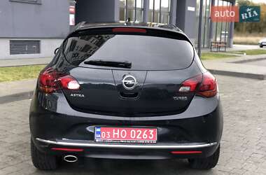 Хэтчбек Opel Astra 2014 в 
