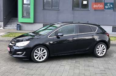 Хэтчбек Opel Astra 2014 в 