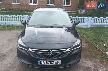 Универсал Opel Astra 2016 в Знаменке