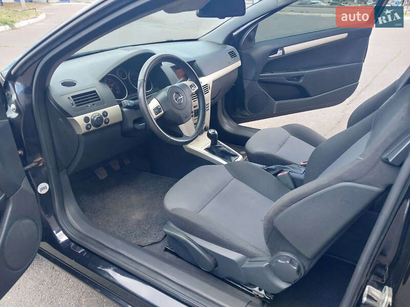 Хэтчбек Opel Astra 2008 в Кривом Роге